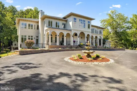 8810 Brickyard Rd, Potomac, MD 20854 photo 4