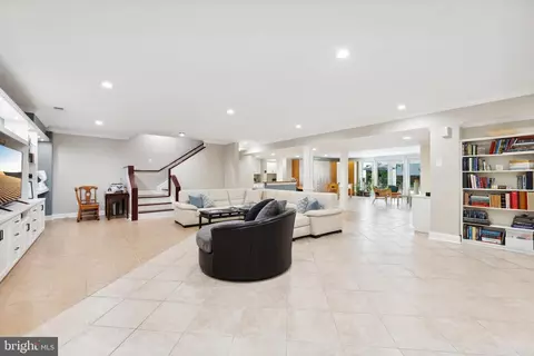 8810 Brickyard Rd, Potomac, MD 20854 photo 100
