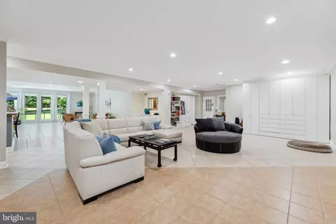 8810 Brickyard Rd, Potomac, MD 20854 photo 99