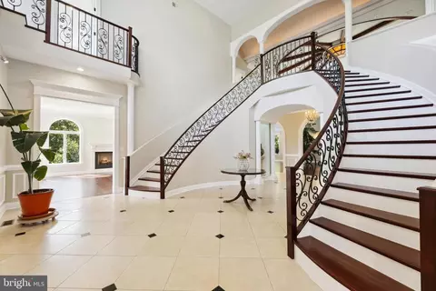 8810 Brickyard Rd, Potomac, MD 20854 photo 11