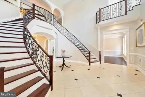 8810 Brickyard Rd, Potomac, MD 20854 photo 9