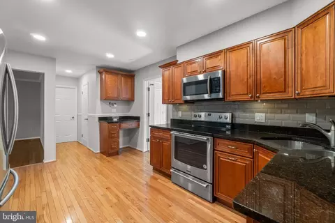 15105 Centergate Dr, Silver Spring, MD 20905 photo 20