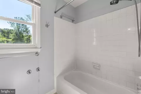 15105 Centergate Dr, Silver Spring, MD 20905 photo 42
