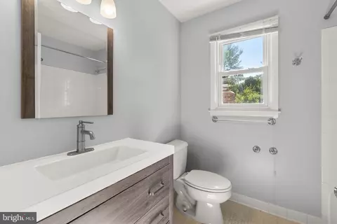 15105 Centergate Dr, Silver Spring, MD 20905 photo 41