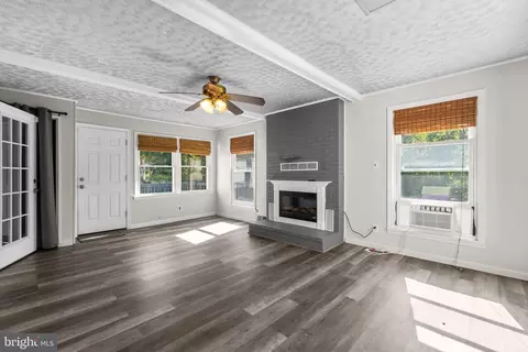 15105 Centergate Dr, Silver Spring, MD 20905 photo 22