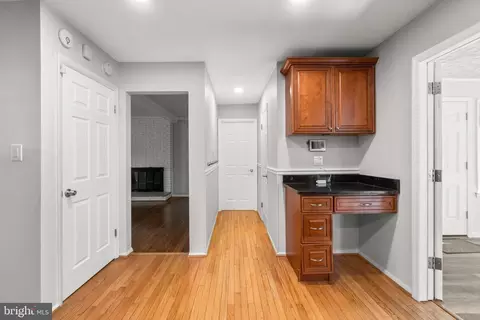 15105 Centergate Dr, Silver Spring, MD 20905 photo 21