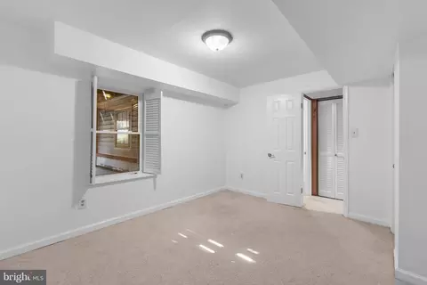 15105 Centergate Dr, Silver Spring, MD 20905 photo 47