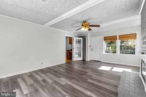15105 Centergate Dr, Silver Spring, MD 20905 photo 24