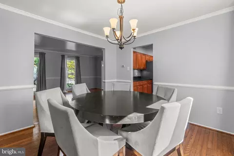 15105 Centergate Dr, Silver Spring, MD 20905 photo 4