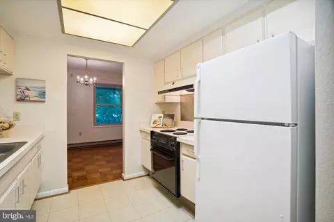 3314 Chiswick Ct #62-3E, Silver Spring, MD 20906 photo 2