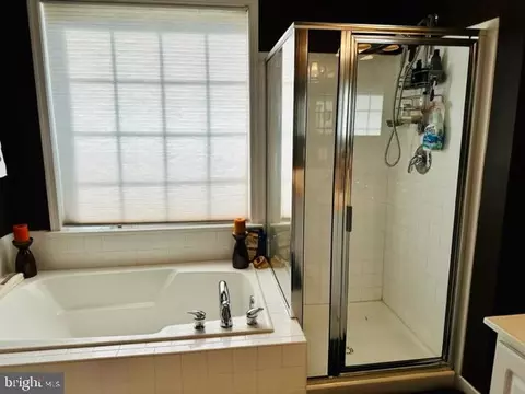 1637 Treetop View Ter, Silver Spring, MD 20904 photo 22