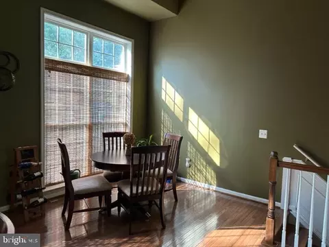 1637 Treetop View Ter, Silver Spring, MD 20904 photo 11