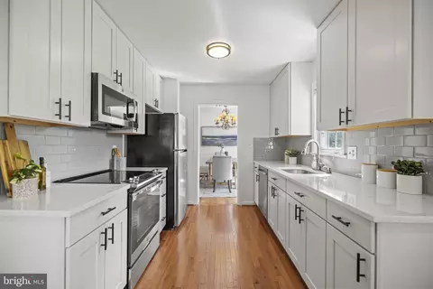 2410 Homestead Dr, Silver Spring, MD 20902 photo 8