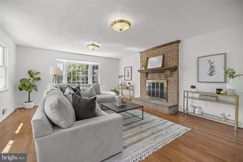 2410 Homestead Dr, Silver Spring, MD 20902 photo 13