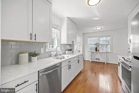 2410 Homestead Dr, Silver Spring, MD 20902 photo 11