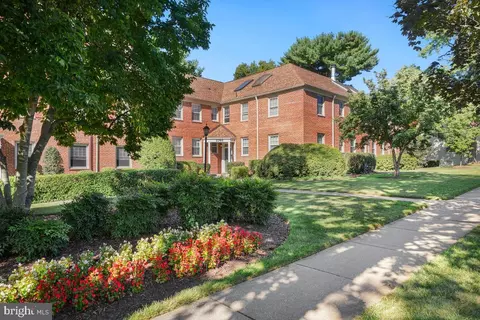 2246 Washington Ave #201, Silver Spring, MD 20910