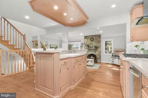 10871 Lockwood Dr, Silver Spring, MD 20901 photo 10