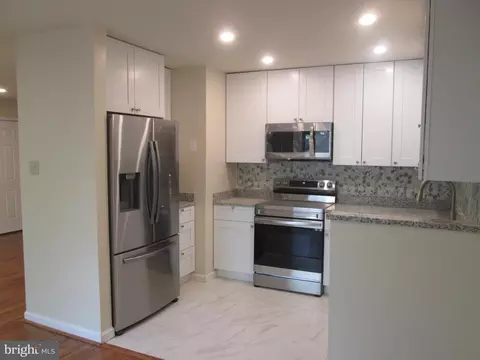 15 Valleyfield Ct, Silver Spring, MD 20906 photo 9