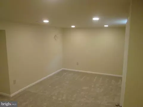 15 Valleyfield Ct, Silver Spring, MD 20906 photo 17