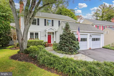 10212 Sundance Ct, Potomac, MD 20854