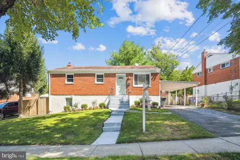 11433 Schuylkill Rd, Rockville, MD 20852