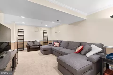 127 Upshire Cir, Gaithersburg, MD 20878 photo 37