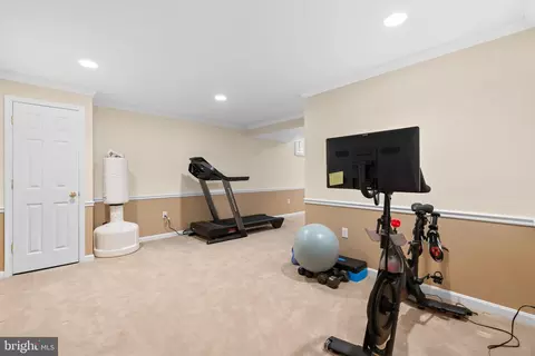 127 Upshire Cir, Gaithersburg, MD 20878 photo 42