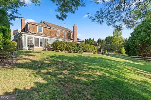 127 Upshire Cir, Gaithersburg, MD 20878 photo 50