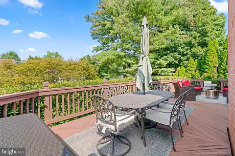 127 Upshire Cir, Gaithersburg, MD 20878 photo 45