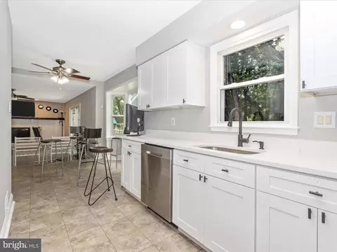 2203 Touchstone Ct, Silver Spring, MD 20904 photo 17
