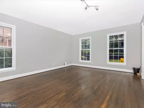 2203 Touchstone Ct, Silver Spring, MD 20904 photo 7