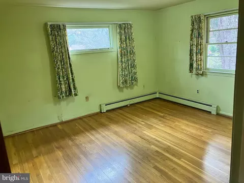 2501 Seibel Dr, Silver Spring, MD 20905 photo 10