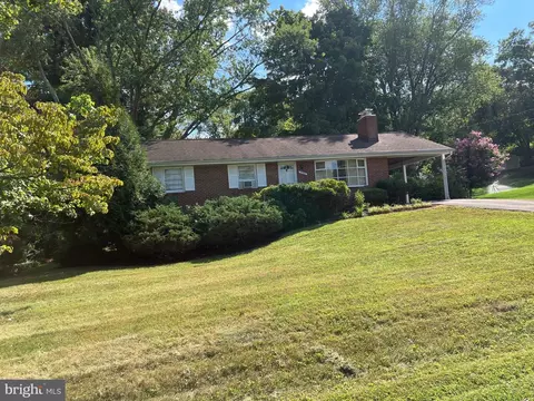 2501 Seibel Dr, Silver Spring, MD 20905