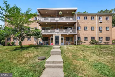 7718 Maple Ave #3, Takoma Park, MD 20912