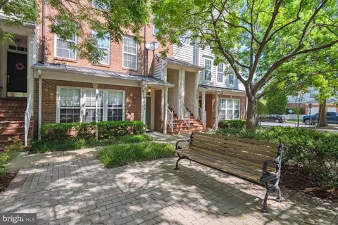 656 Main St #A, Gaithersburg, MD 20878
