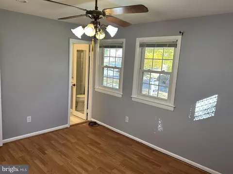 914 Playford Ln, Silver Spring, MD 20901 photo 5