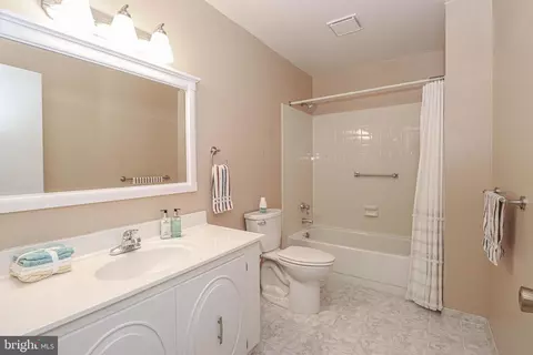 3500 Forest Edge Dr #15-3D, Silver Spring, MD 20906 photo 12