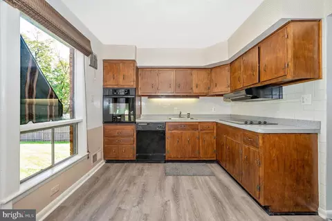 12505 Greenly St, Silver Spring, MD 20906 photo 9