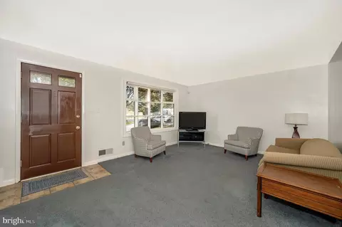 12505 Greenly St, Silver Spring, MD 20906 photo 4