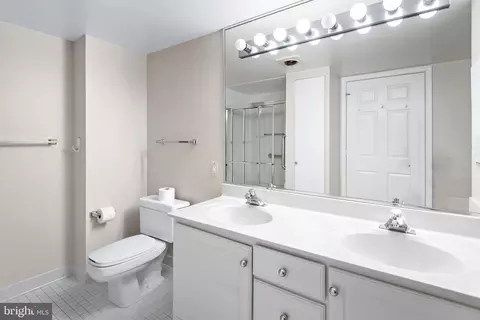 14801 Pennfield Cir #402, Silver Spring, MD 20906 photo 31