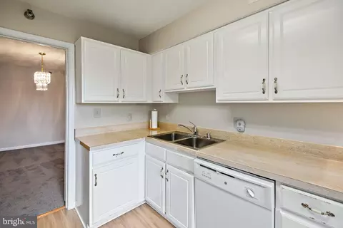 14801 Pennfield Cir #402, Silver Spring, MD 20906 photo 49