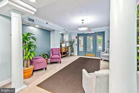 14801 Pennfield Cir #402, Silver Spring, MD 20906 photo 5