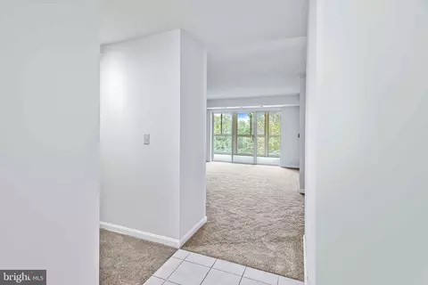 14801 Pennfield Cir #402, Silver Spring, MD 20906 photo 12