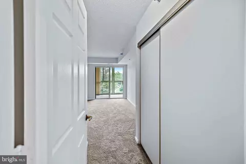 14801 Pennfield Cir #402, Silver Spring, MD 20906 photo 47