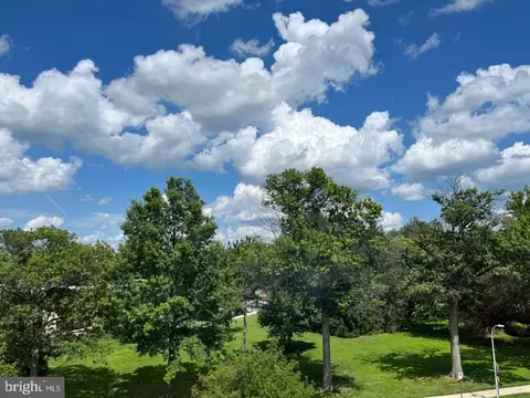 14801 Pennfield Cir #402, Silver Spring, MD 20906 photo 9