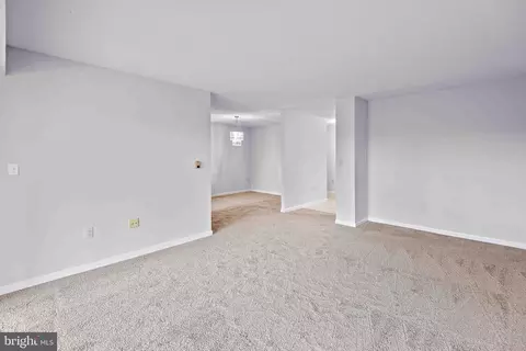 14801 Pennfield Cir #402, Silver Spring, MD 20906 photo 23
