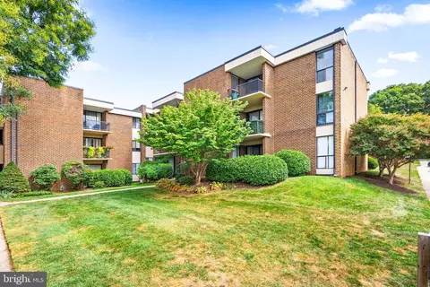 2109 Walsh View Ter #201, Silver Spring, MD 20902