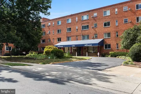 116 Lee Ave #510, Takoma Park, MD 20912