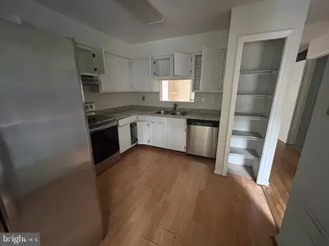 13627 Cedar Creek Ln, Silver Spring, MD 20904 photo 4