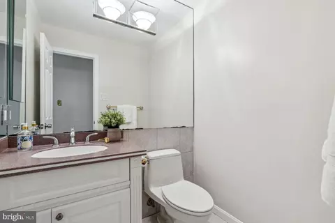 2012 Kings House Rd, Silver Spring, MD 20905 photo 25